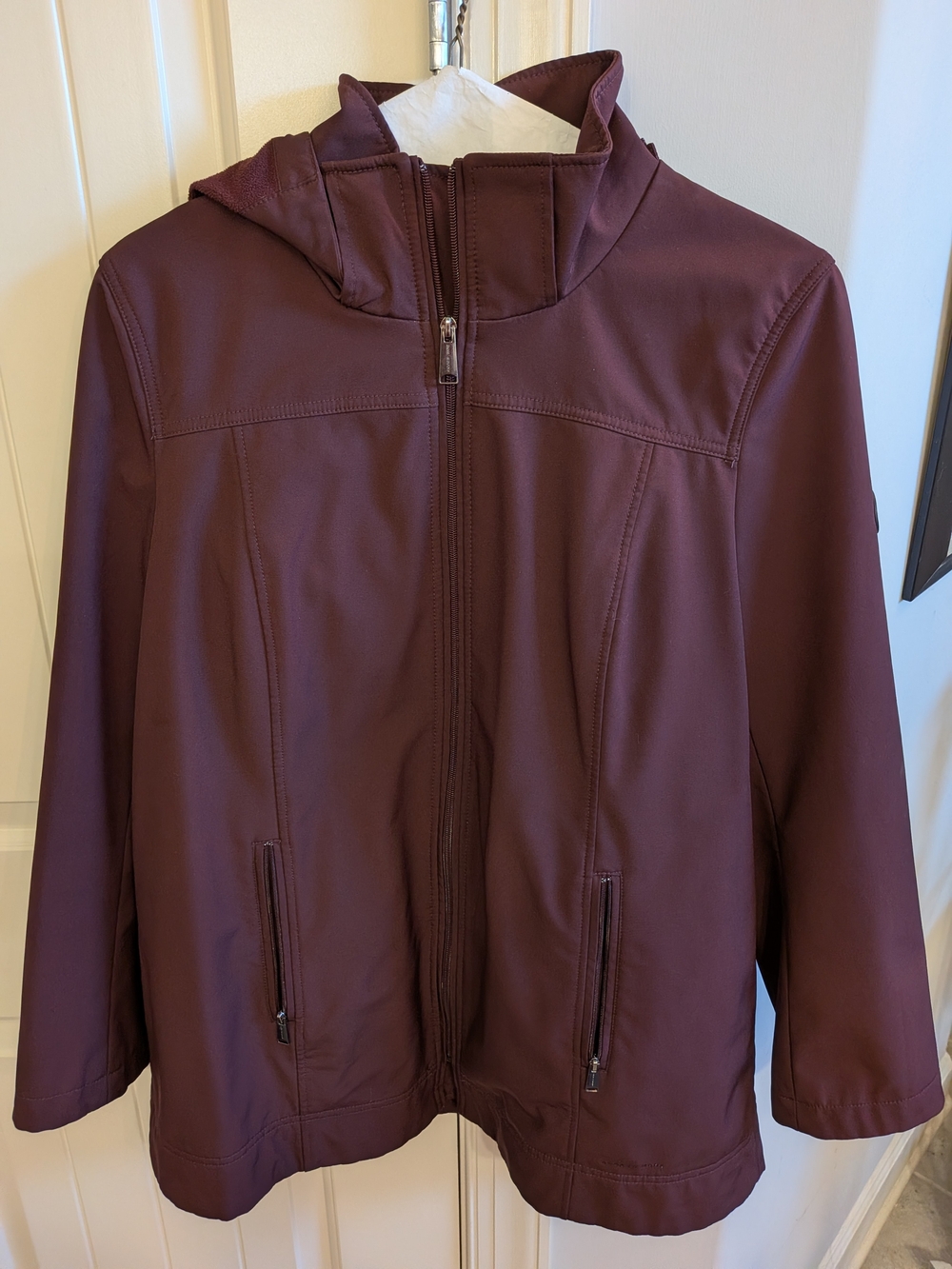 Andrew Marc XLG Burgundy Softshell Jacket Detachable Hood Water Repellent - Picture 12 of 14
